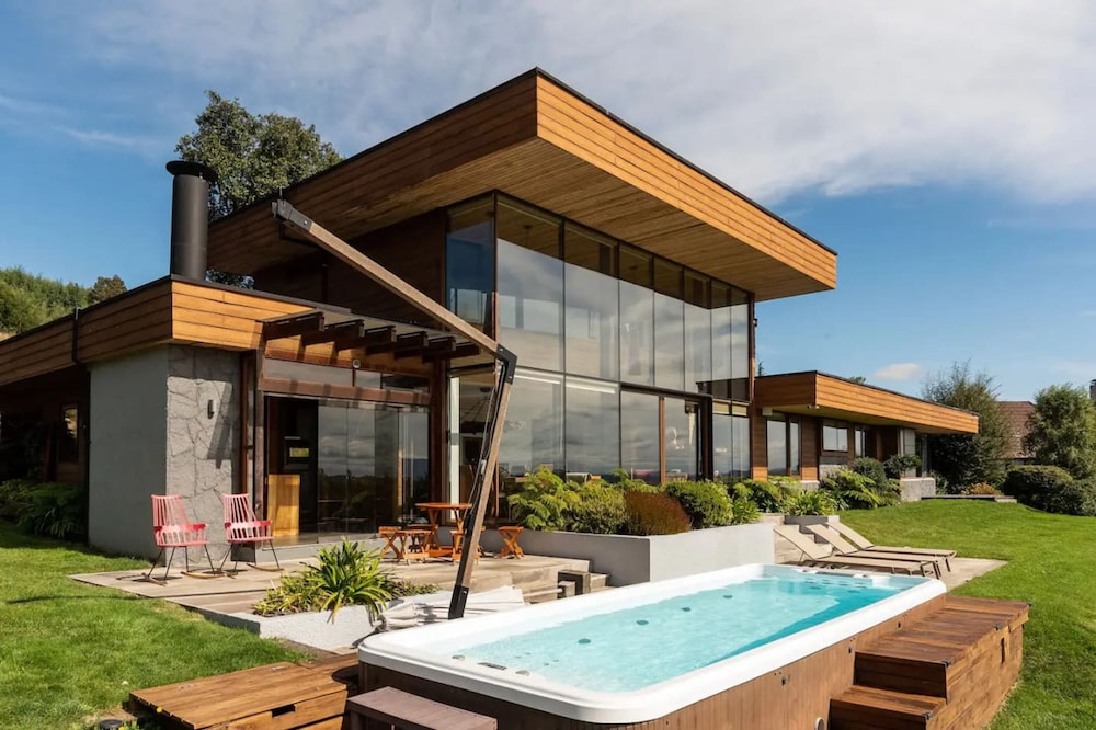 Luxury Altamira House BBQ Jacuzzi Pool Wifi