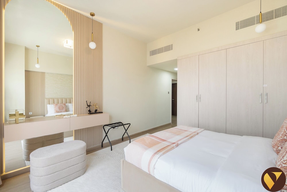 Stylish Peaceful in JVC full Amenities