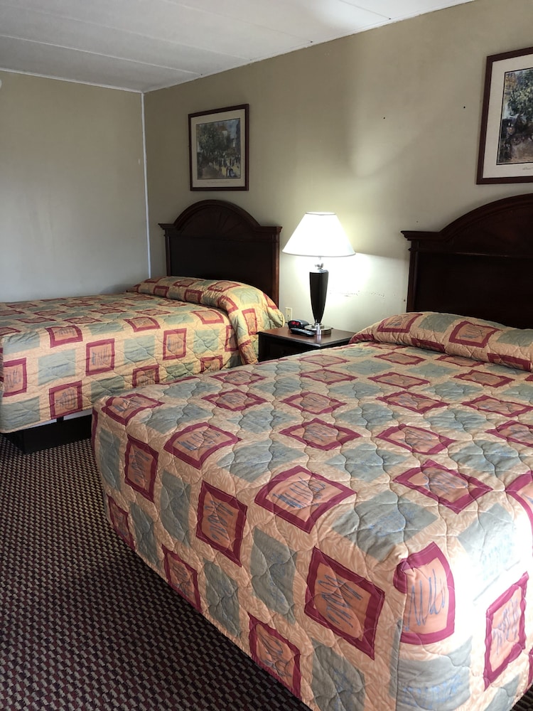 Rodeway Inn South Point