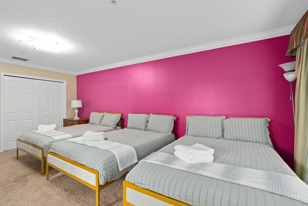 Super Fly- Movie Loft w Recliners Near Disney