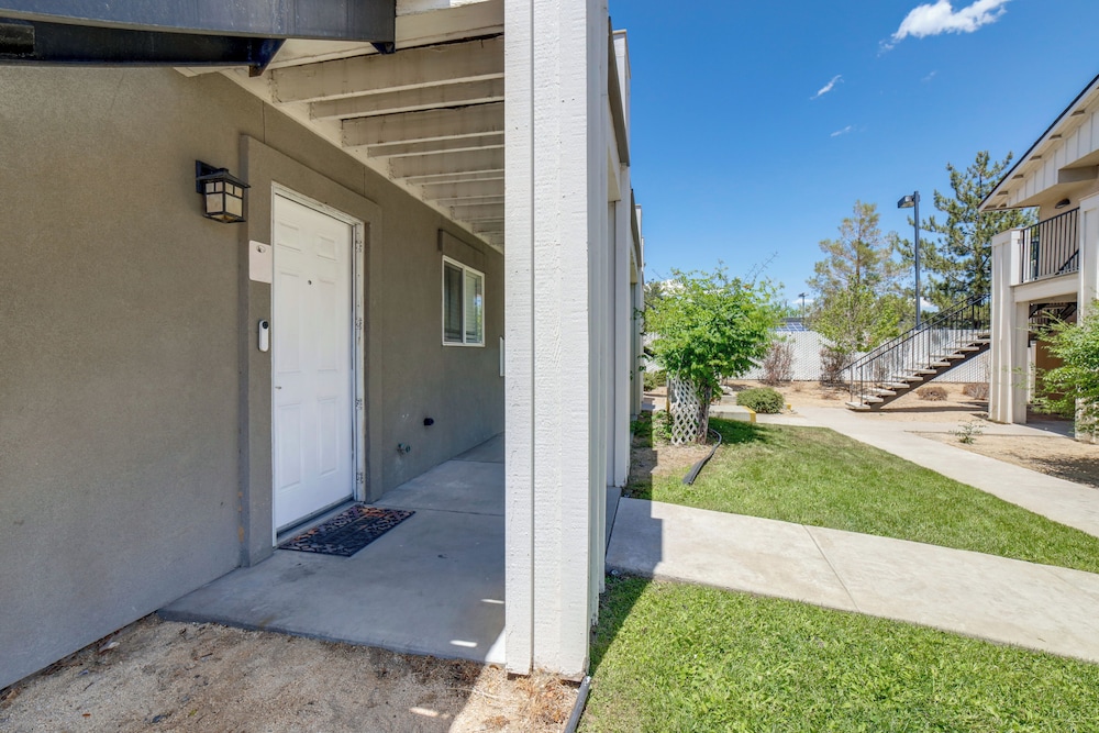 3 Mi to Dtwn: Gated Condo w/ Patio in Reno!