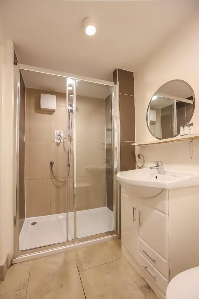 St. Stephen's Green Apartments