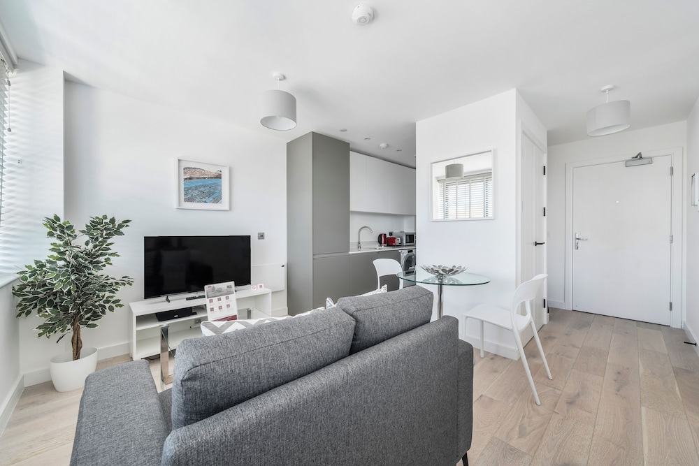 Roomspace Apartments -Caroline Street