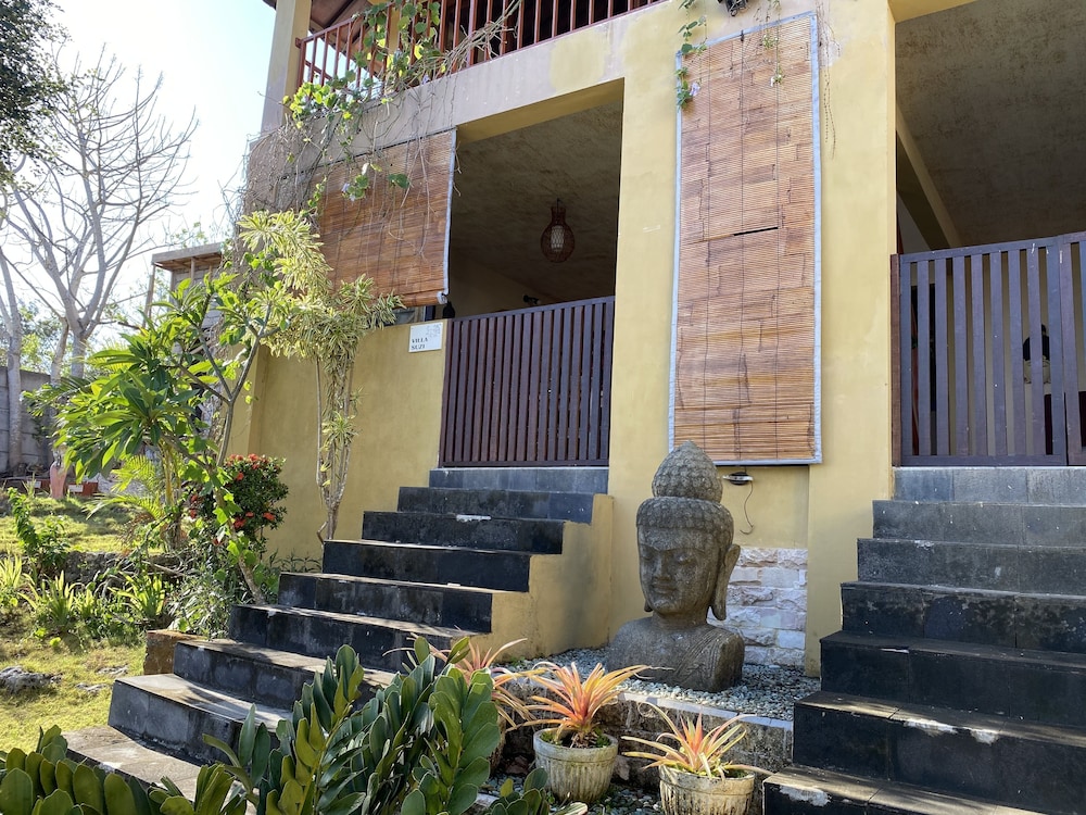 Villa Anjing 2