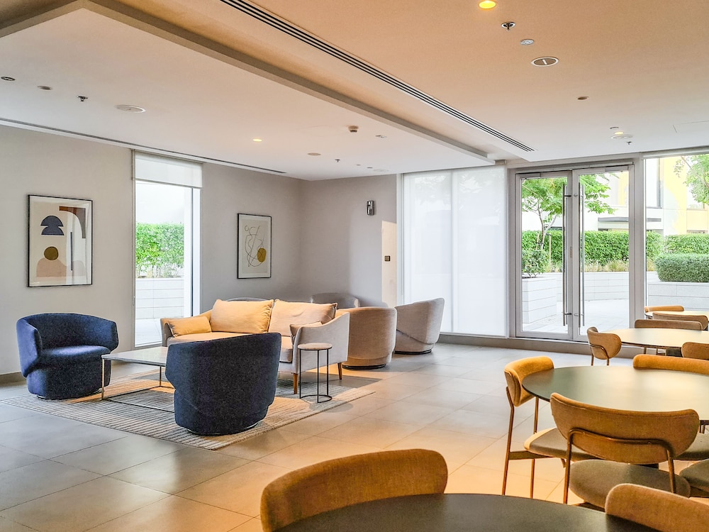 Fancy Apartment With Mesmerizing Canal Views