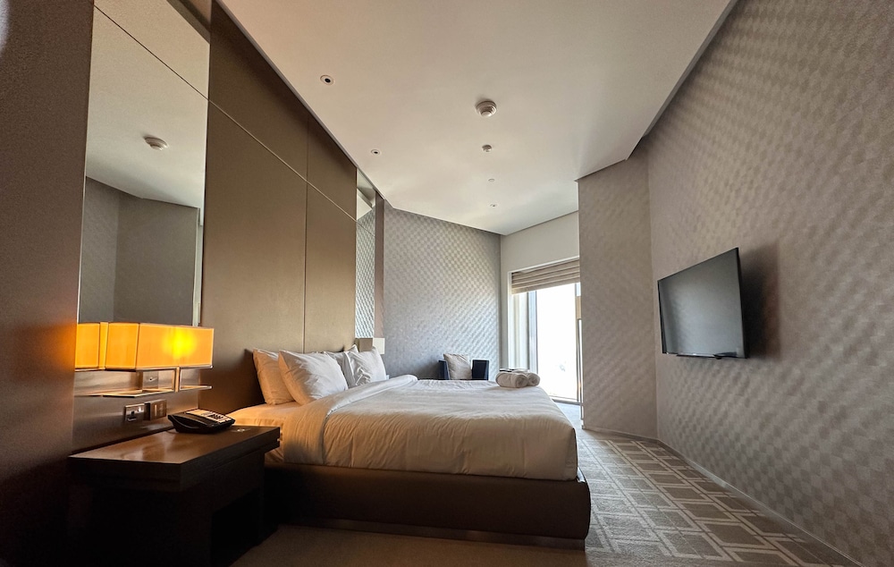 Manzil-Elegant 1BR Apt near Dubai Frame