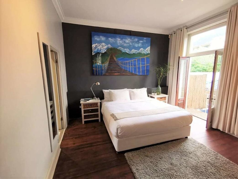 Cactus House Gay Male Guesthouse - Adults Only view 4