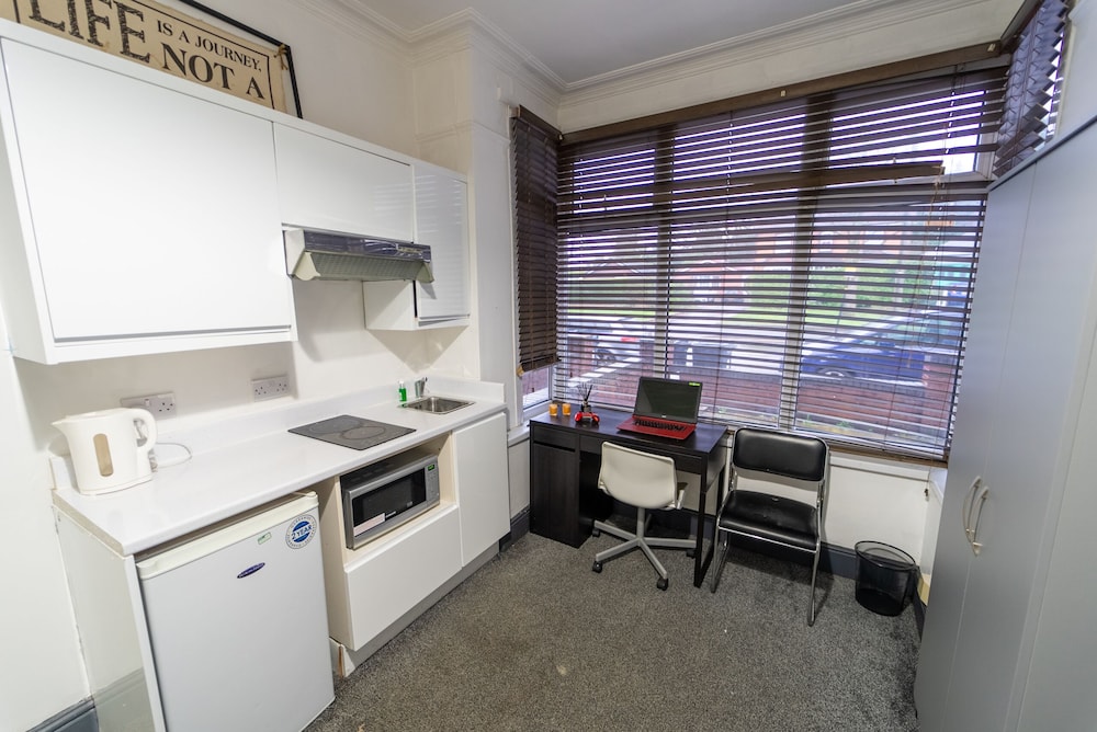 968 Pershore Road Studios in Guest House view 5