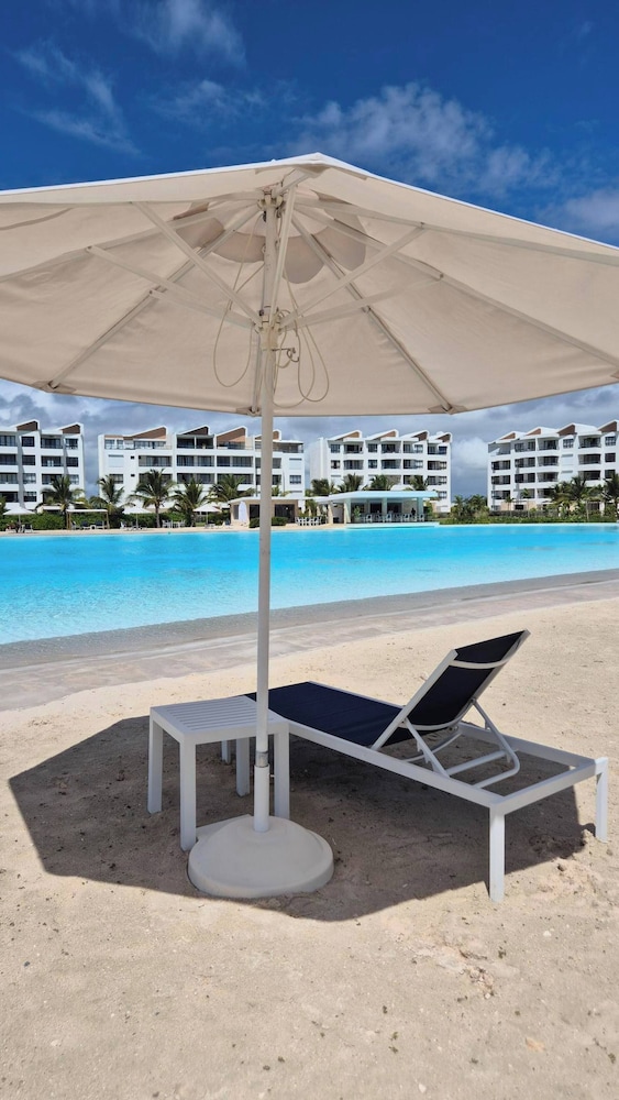 Luxury Beach Penthouse Jacuzzi & Lagoon View