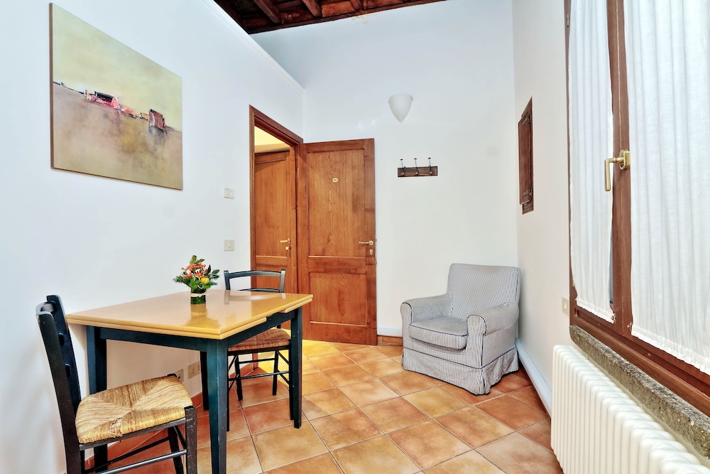 PALAZZO OLIVIA - RESIDENZA LEUTARI