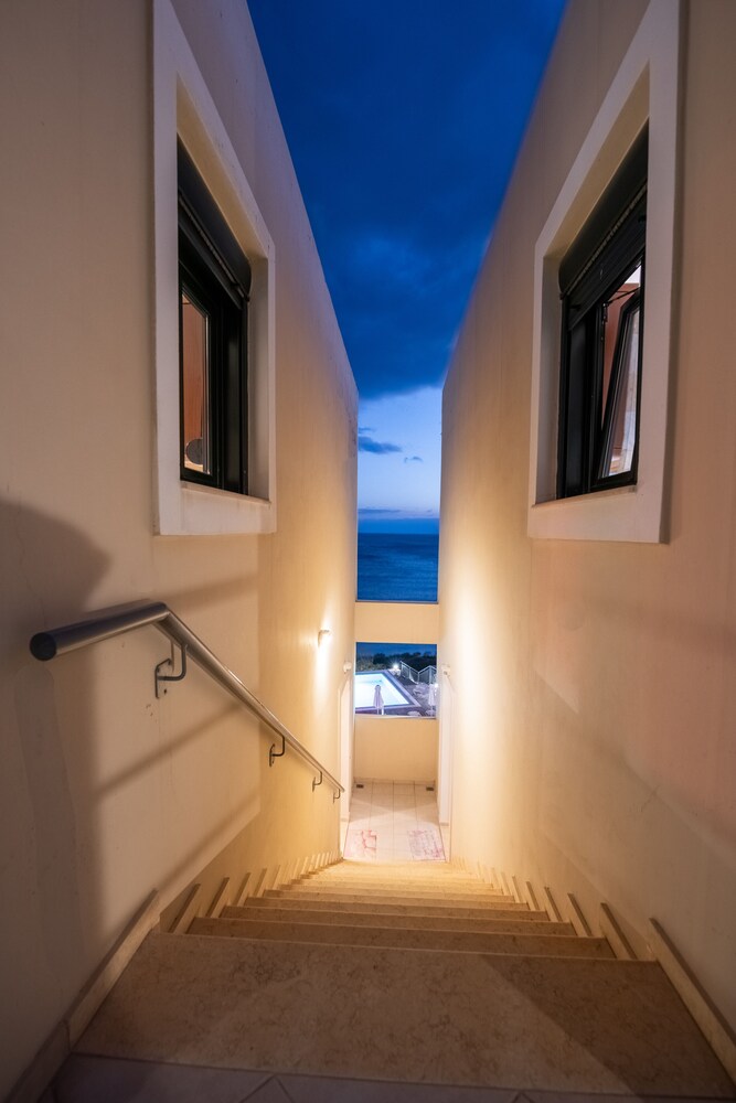 Portela Suites Kastri