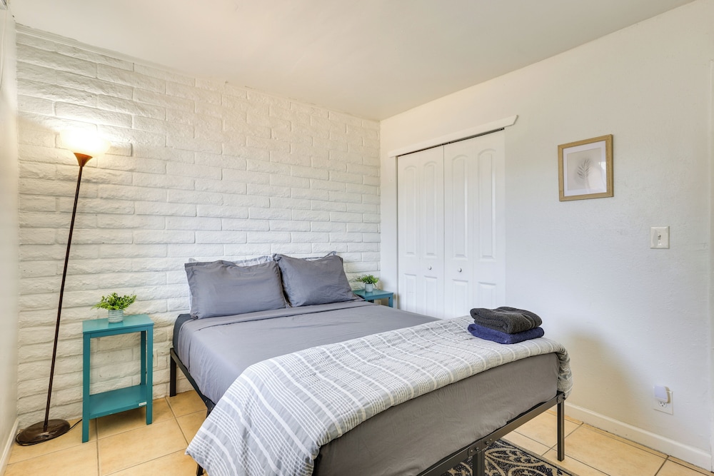 Glendale Unit w/ Private Yard Near Sports Venues!