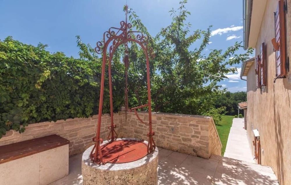 Villa Benina Rossa 1