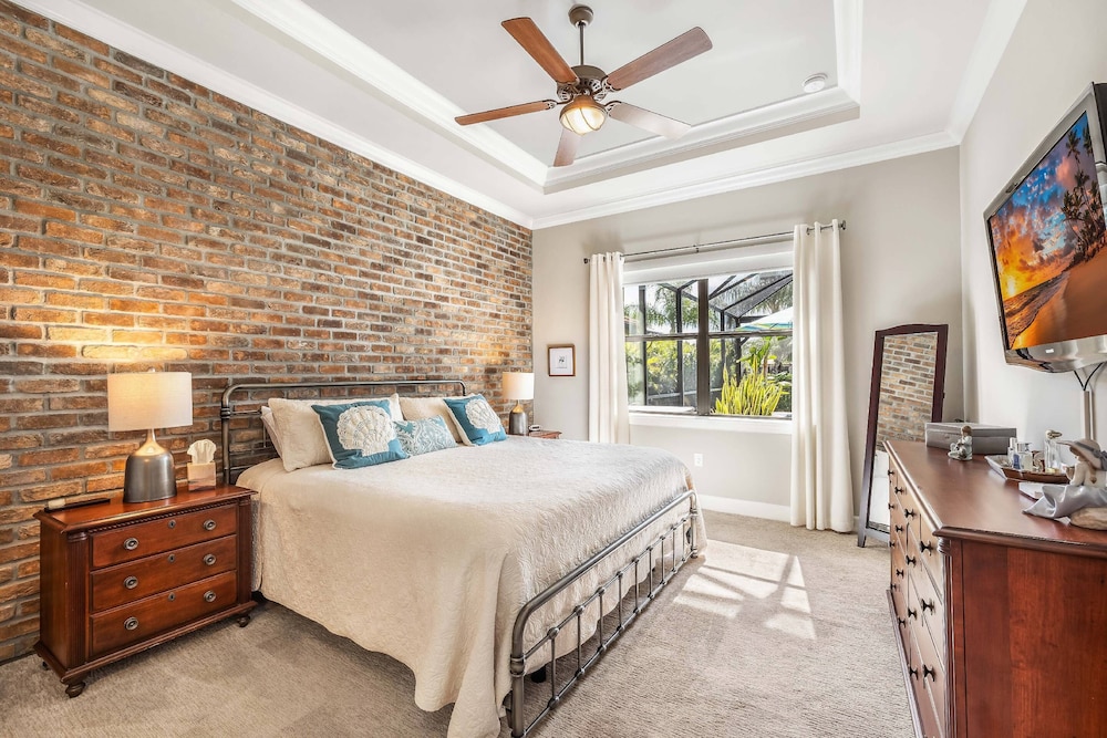 12894 Epping Way