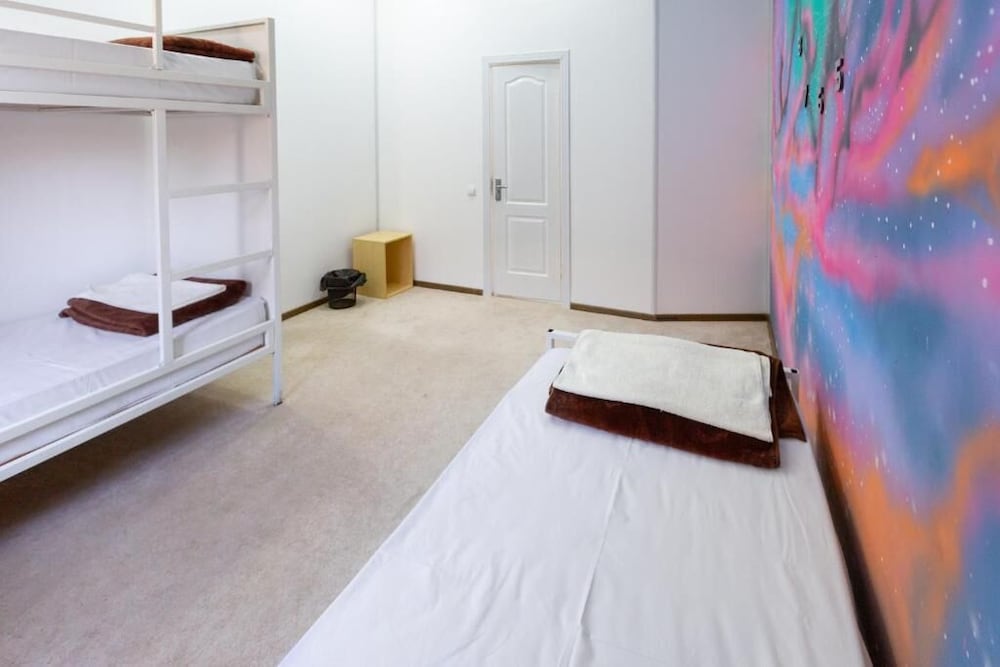 Light Hostel