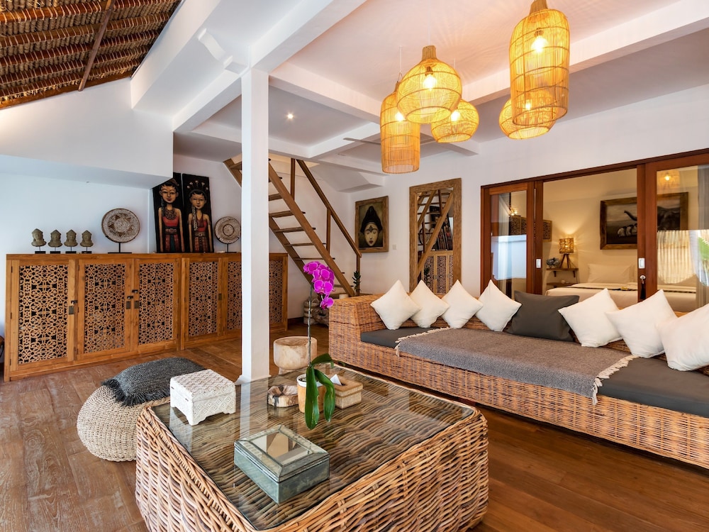 Villa Waterlily by Villa Finder