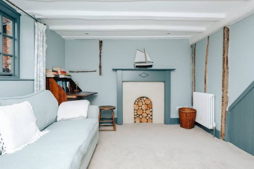 Hunts Cottage - Pet Friendly - From 200 Per Night