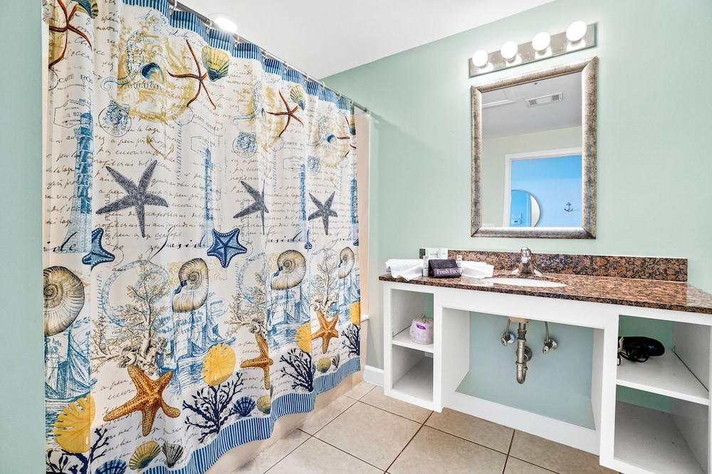 Splash Beach Resort by Panhandle Getaways