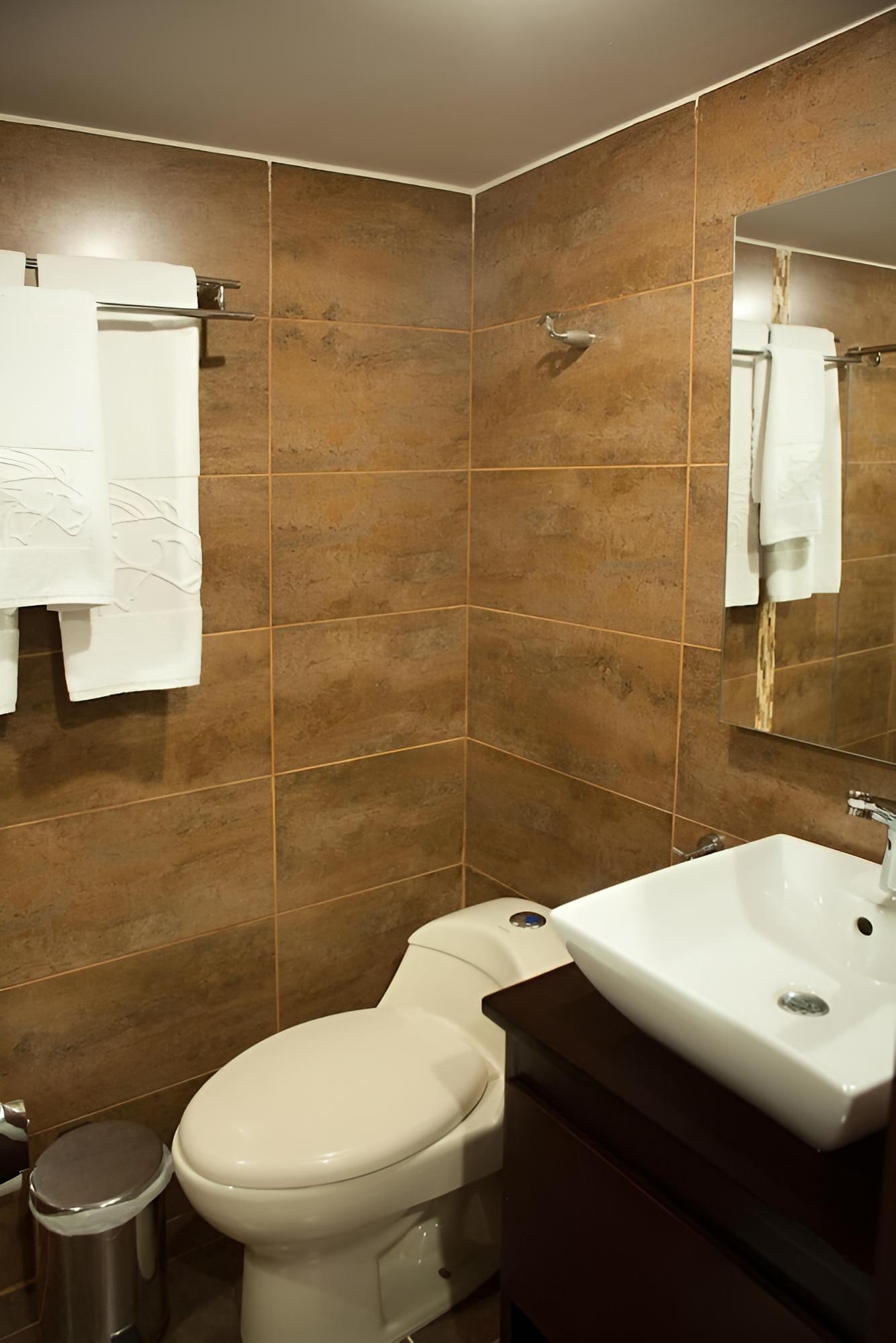 Hotel Colombians Suite International