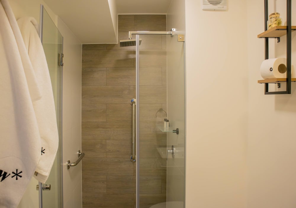 w Striking 2BR w Terrace in Miraflores