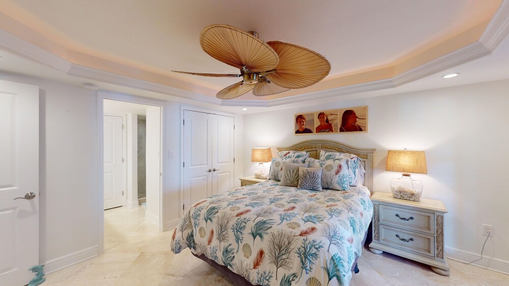 Sandarac 502b: Beachfront 3br Condo W/ Pool & Views 3 Bedroom Condo
