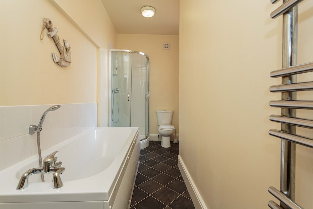 Cherry Property - Coconut Suite view 5
