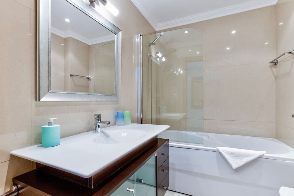 Carvoeiro Bay H Modern Townhouse Very Central f
