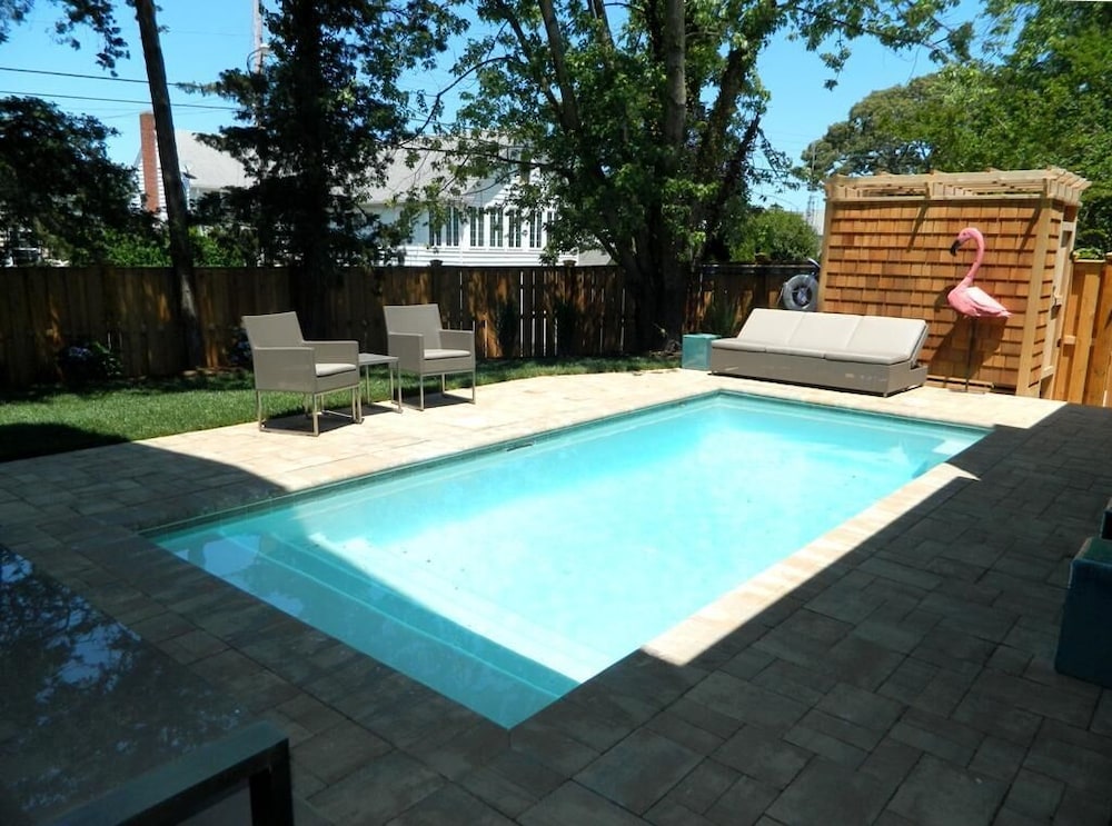 Bayard Avenue 300