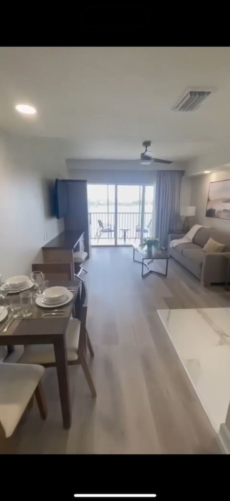Tuttle Orlando Villa