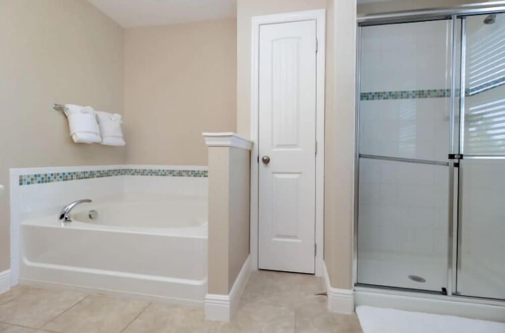 Resort-Style Retreat At Solterra W/ Pool & Lazy River
