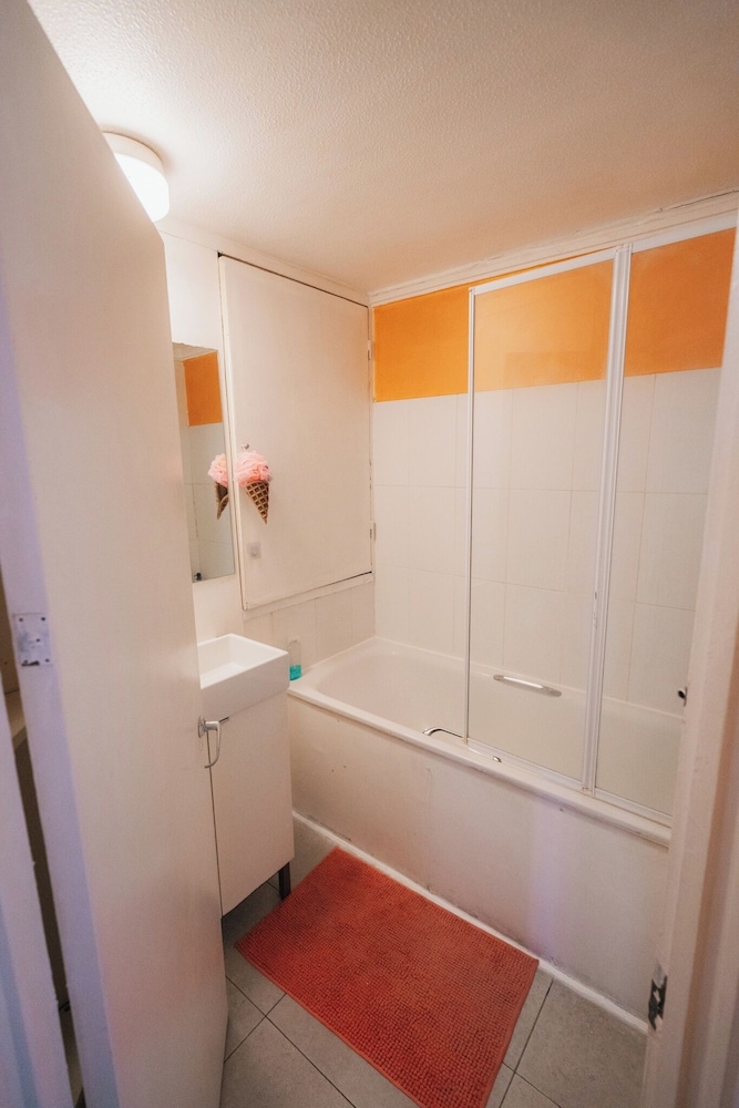 London Luxury Flat - Upper Whistler Walk
