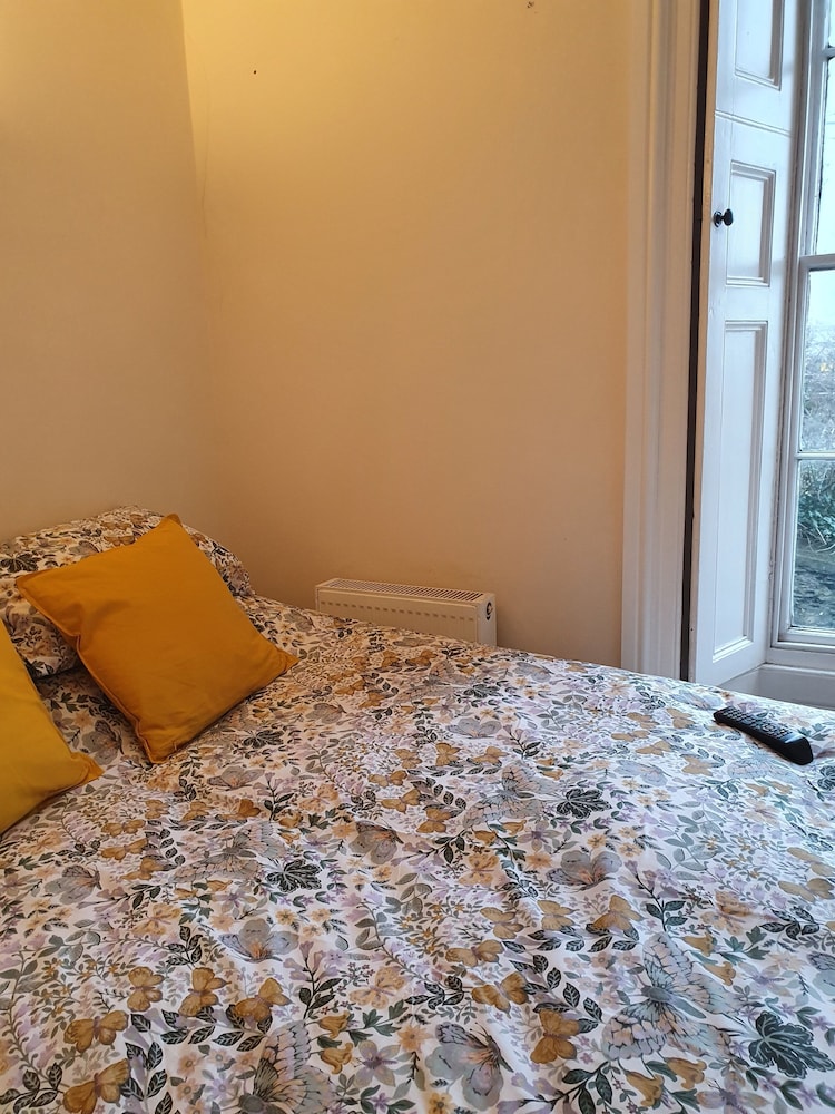 Impeccable 1-bed Apartment in Ilfracombe view 5