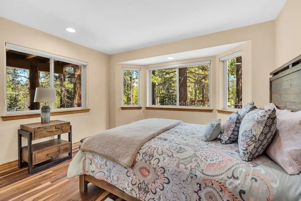 Lake Tahoe Vacations - 1603 Bel Aire Circle 3 Bedroom Home by RedAwning - Property Image 31