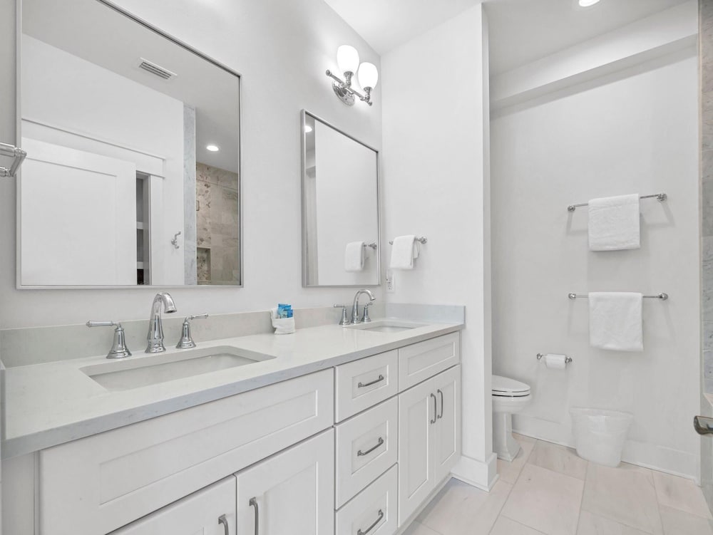 Blue Mountain Beach Villas 5A