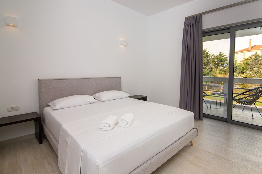 Beautiful 3-bed Villa in Preveza view 4