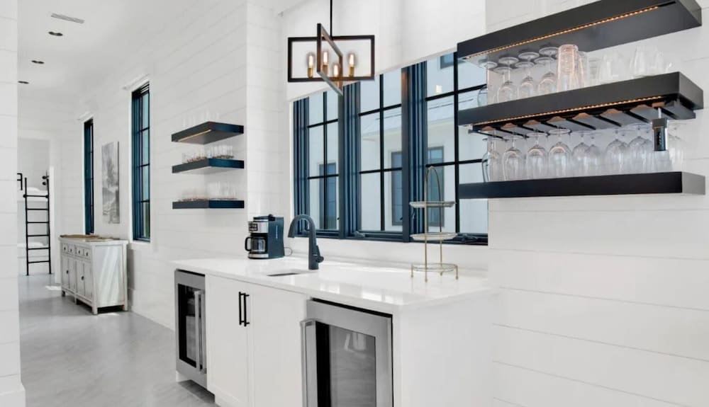 Sea La Vie at Eleanor Beach