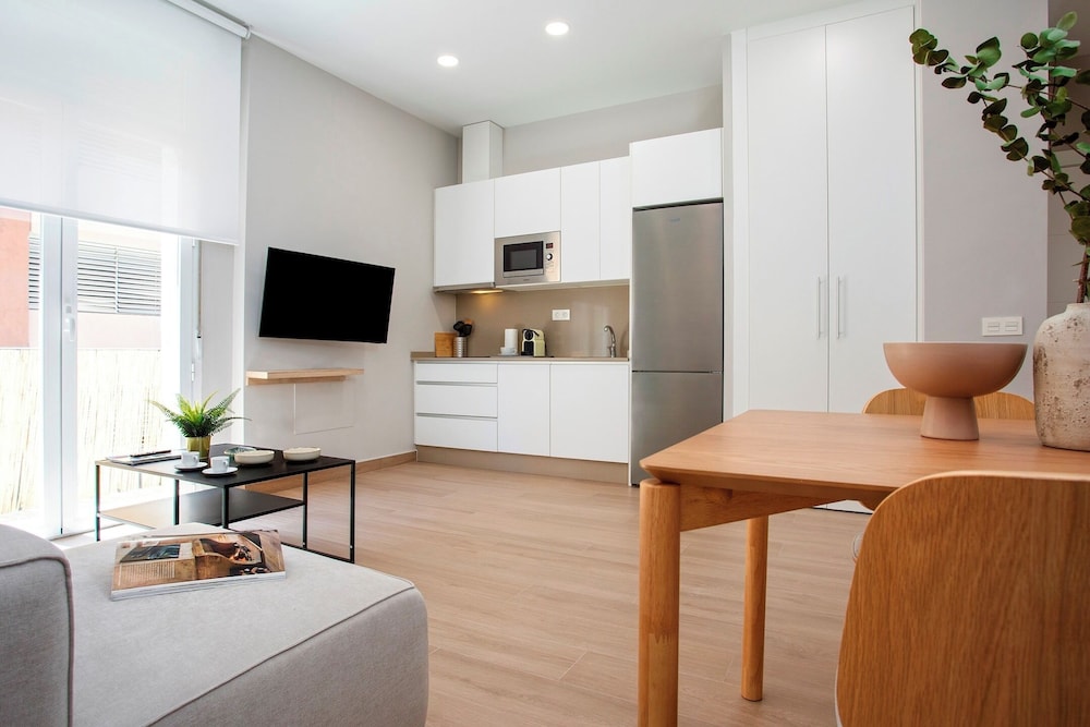 Nice apt With Terrace in Malaga. Trinidad Grund B