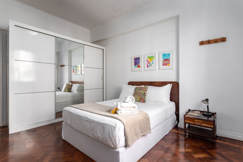 Beautiful in Ipanema Near the Beach Vp303b Z2