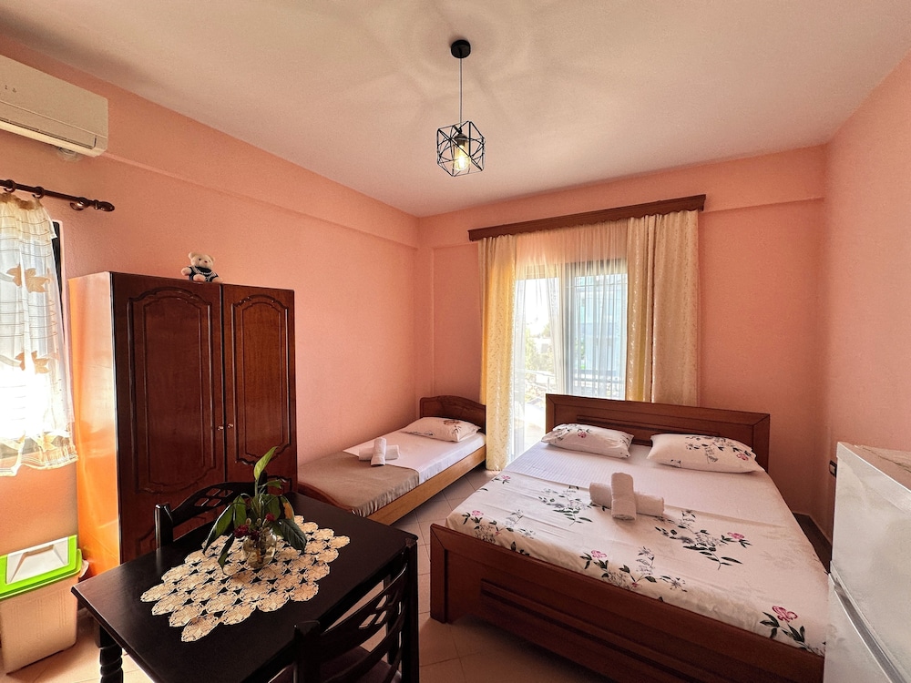 Apartments Meleqi