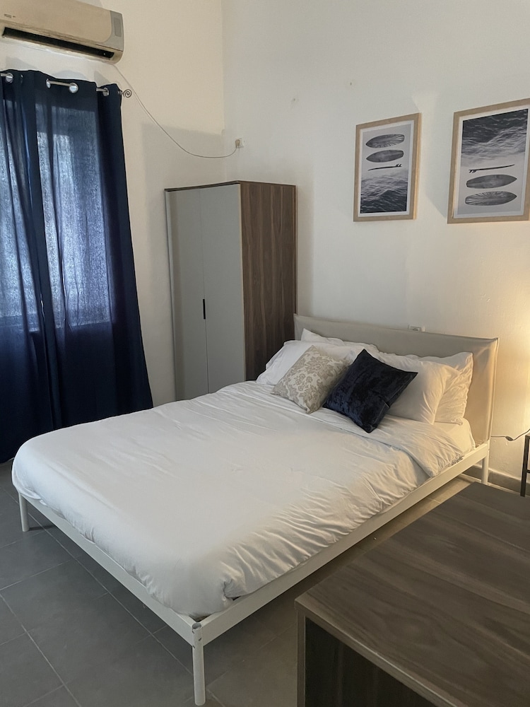Ha-Carmel Market Apartment