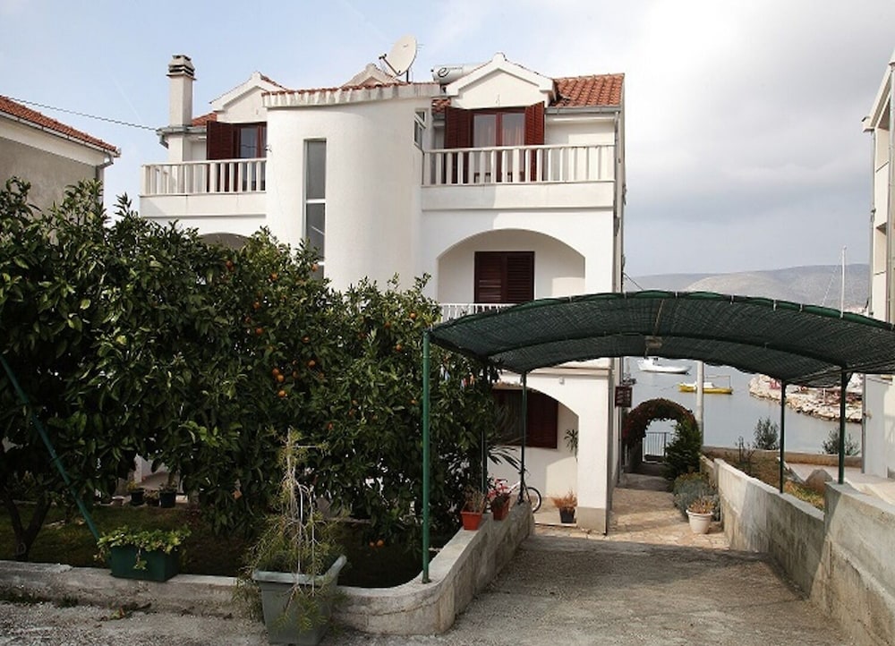 Antonia - 5 m From sea - A4 view 2