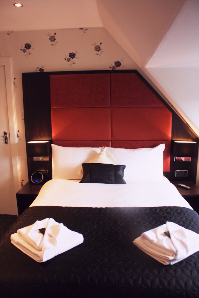 Edinburgh Regency Guest House view 3