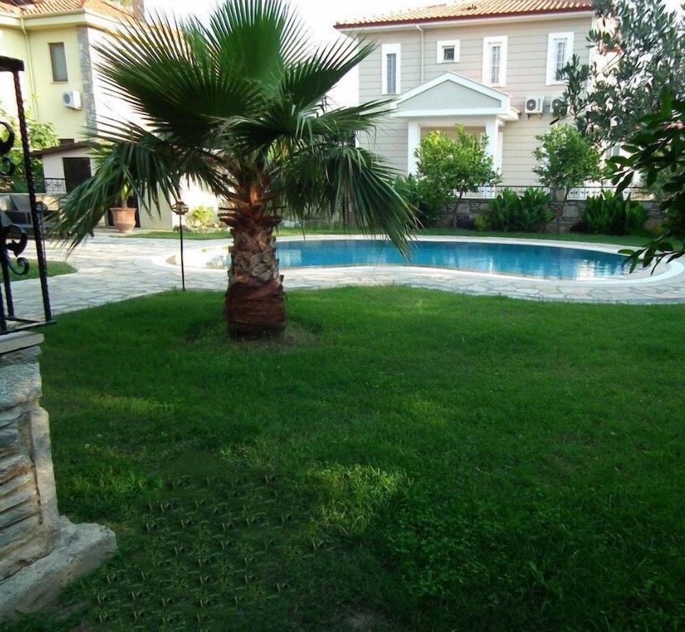 Photo 16