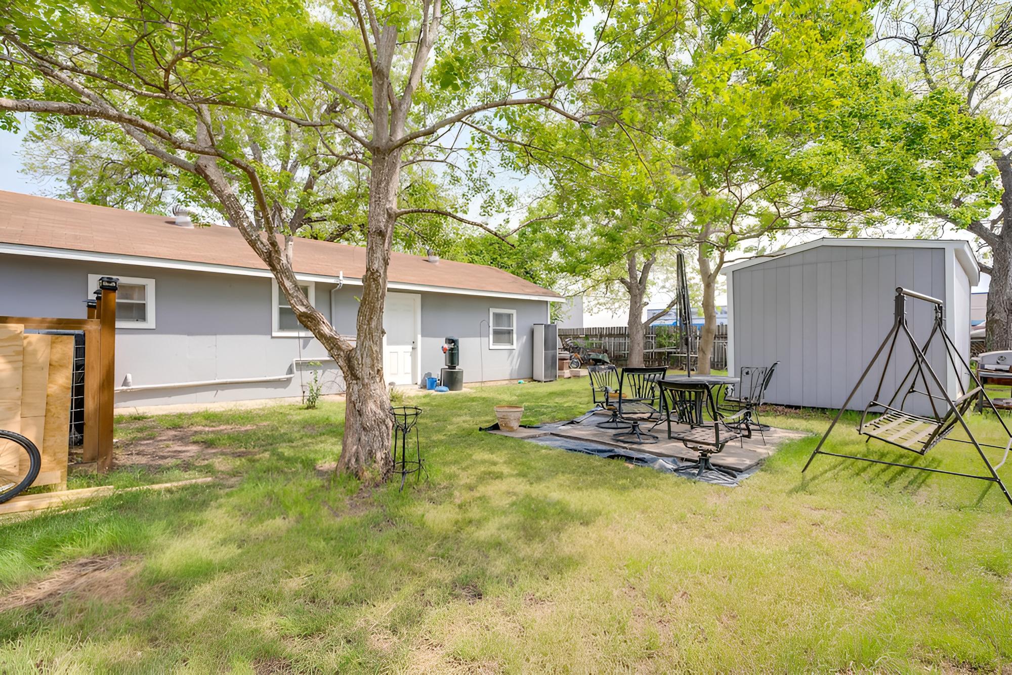 Cozy + Convenient San Antonio Home 5 Mi to Dtwn! - Image 1