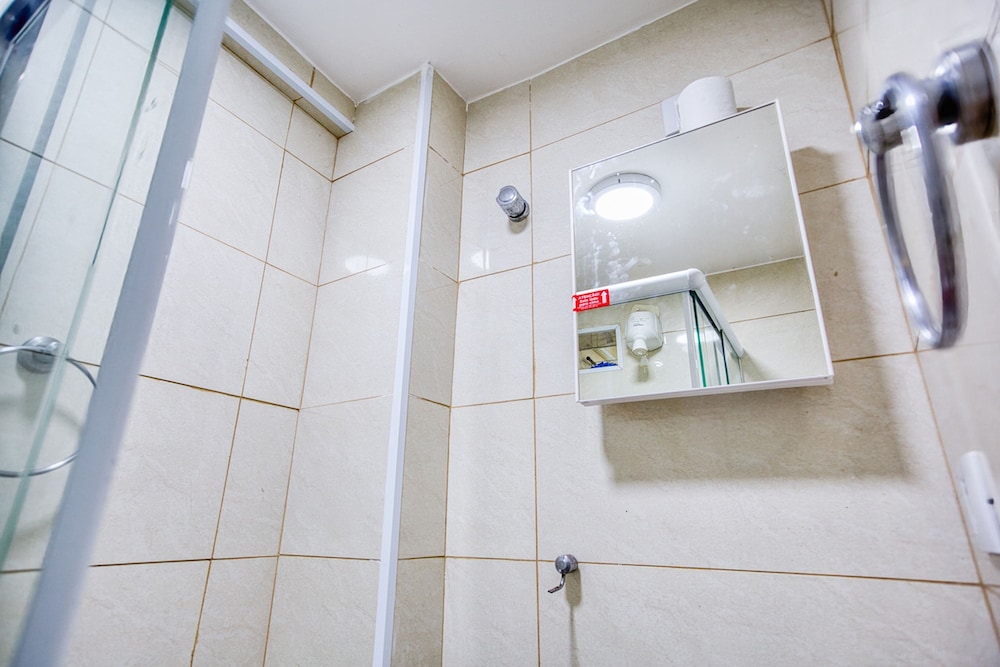 Apartamento c Fechadura Eletr Nica a 200m do Metr