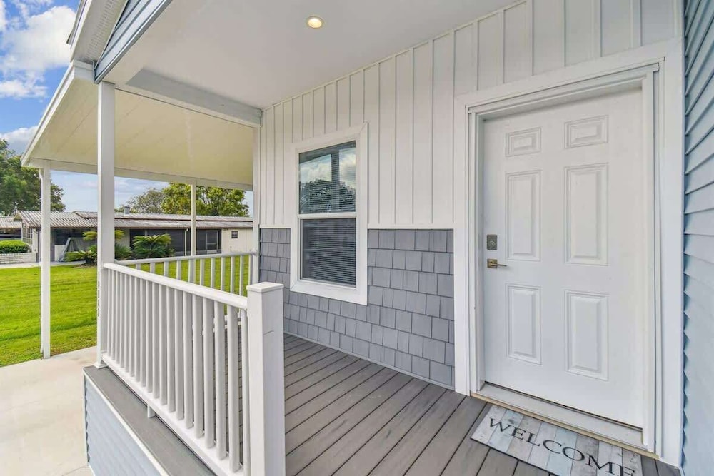 2 Bed Cozy Home, Dade City, Pickle Ball