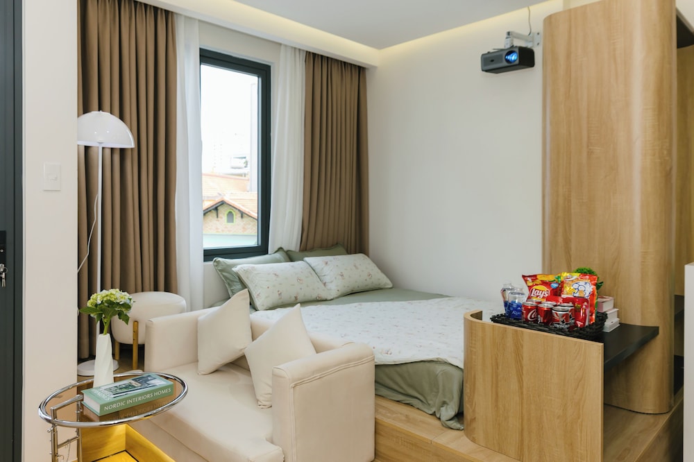 Be Staycation