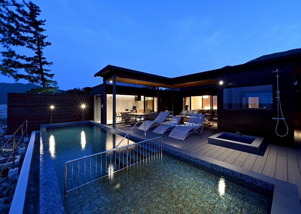 SIOKUMIHAMA Sea Side Villa HAMATSUZURI