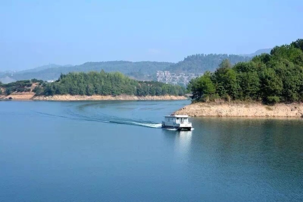Fishman homestay
