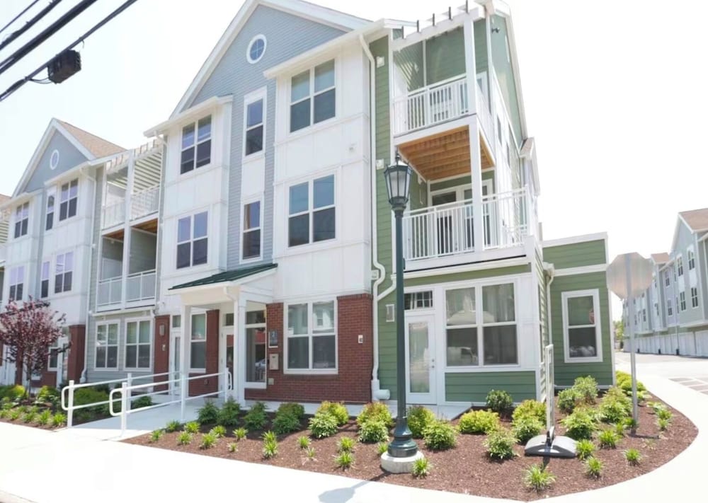 Landing Furnished Apartments South End Stratford
